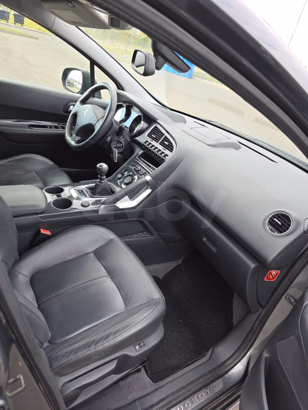 Peugeot 3008 фото 11