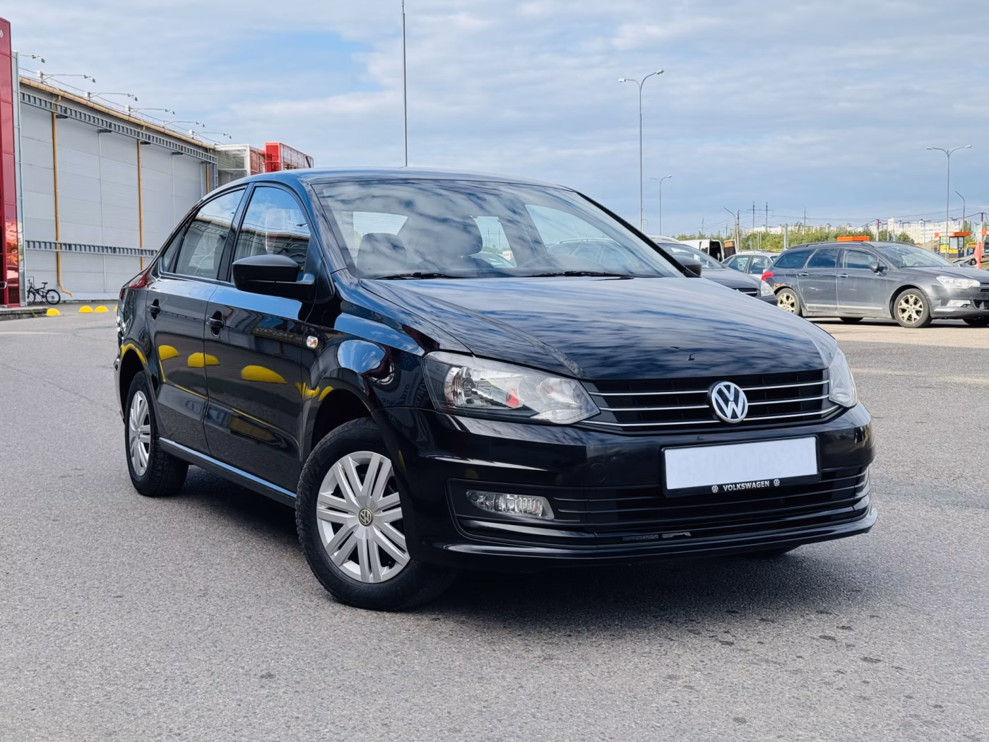 Volkswagen Polo Sedan фото 3