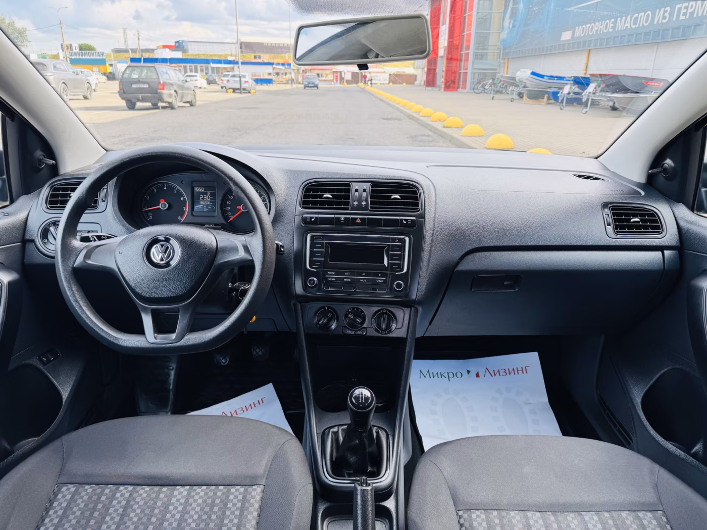 Volkswagen Polo Sedan фото 9