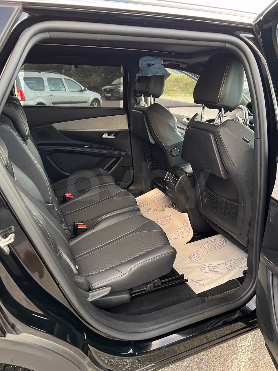 Peugeot 5008 фото 17