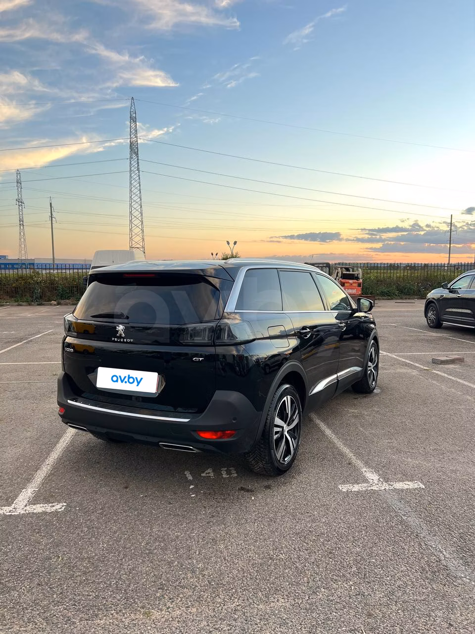 Peugeot 5008 фото 10