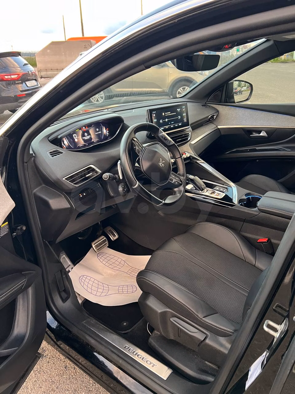 Peugeot 5008 фото 7