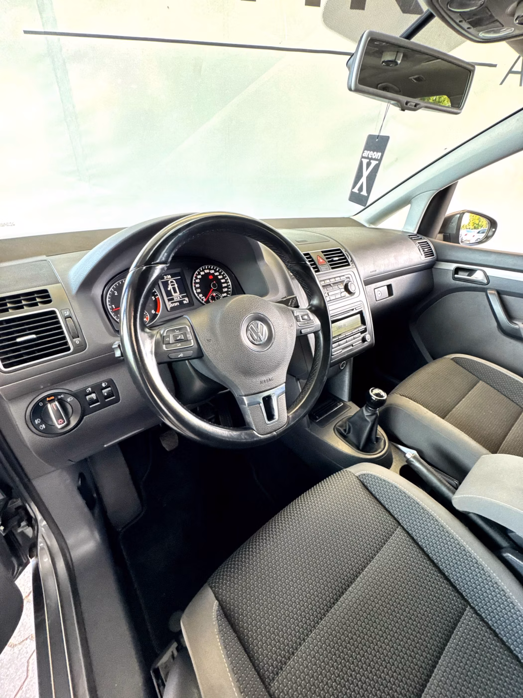Volkswagen Touran фото 10