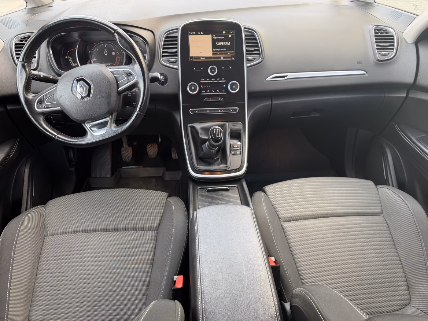 Renault Grand Scenic фото 7