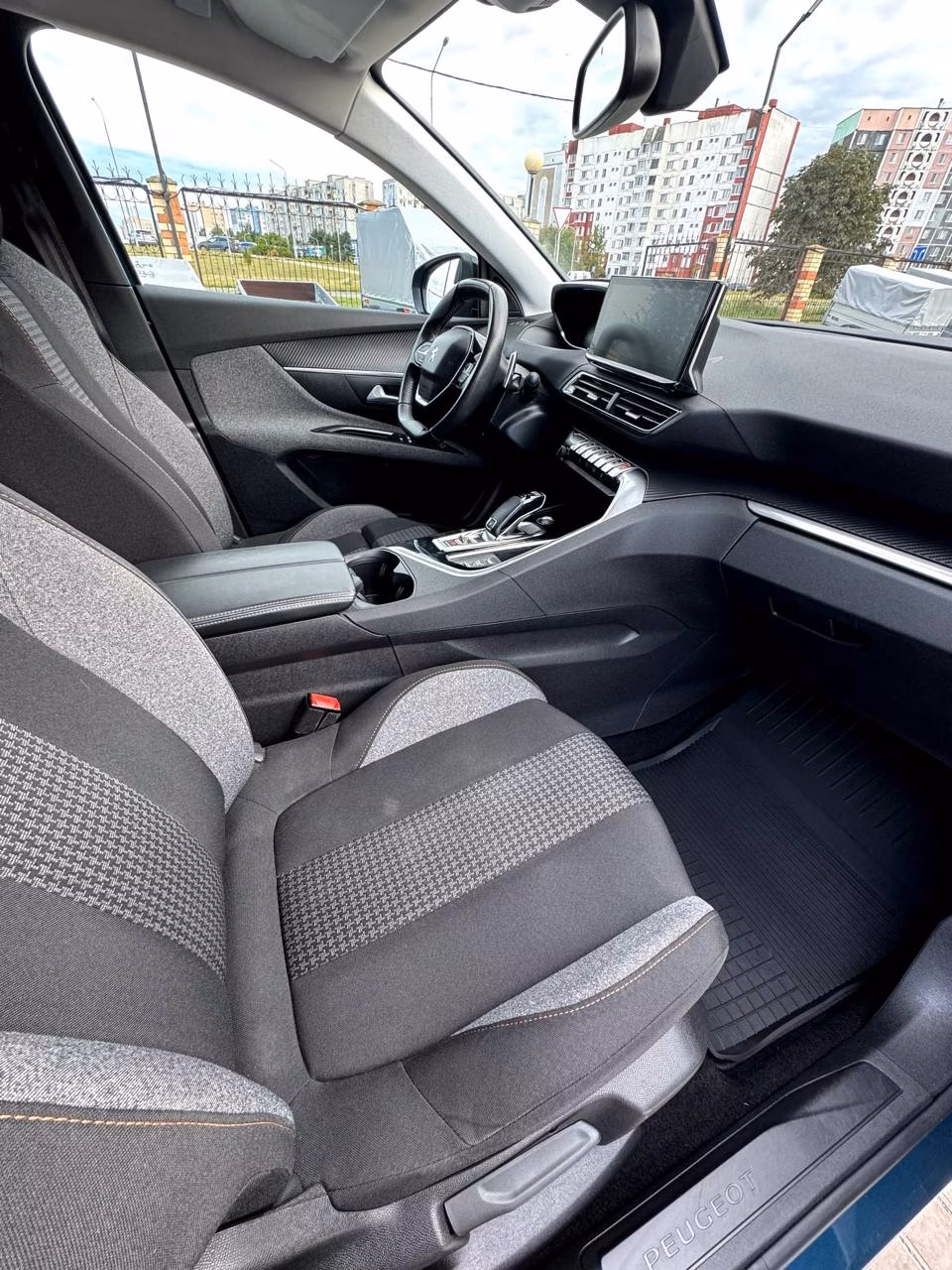 Peugeot 5008 фото 13
