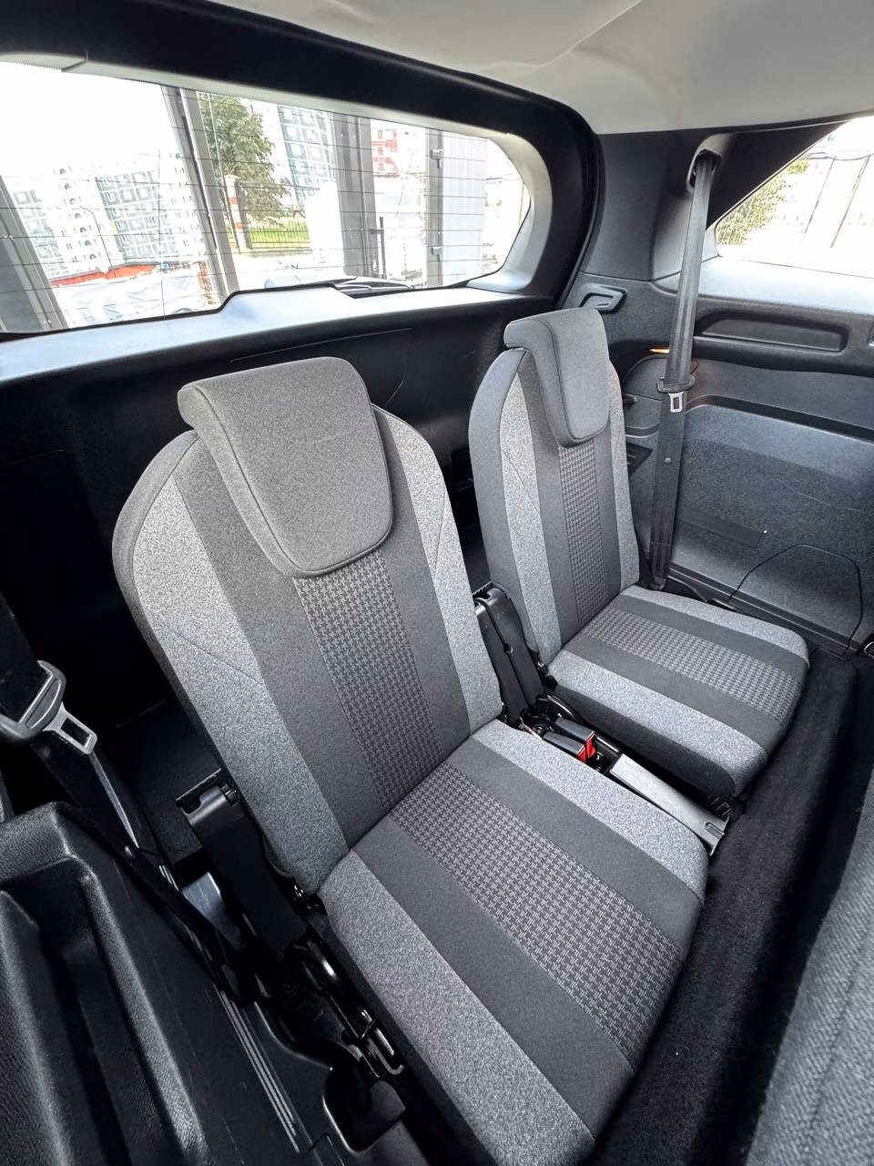 Peugeot 5008 фото 15