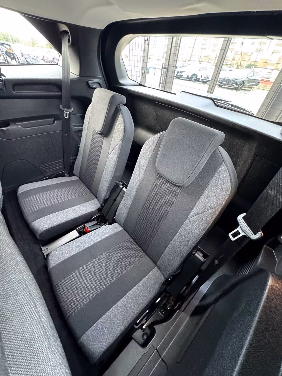 Peugeot 5008 фото 16