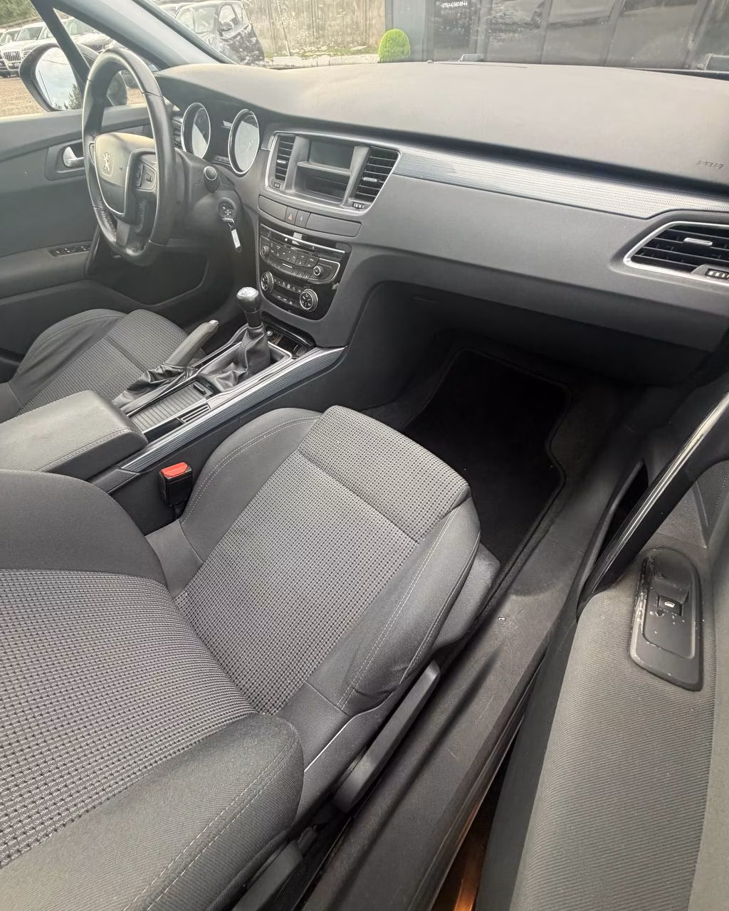 Peugeot 508 фото 12