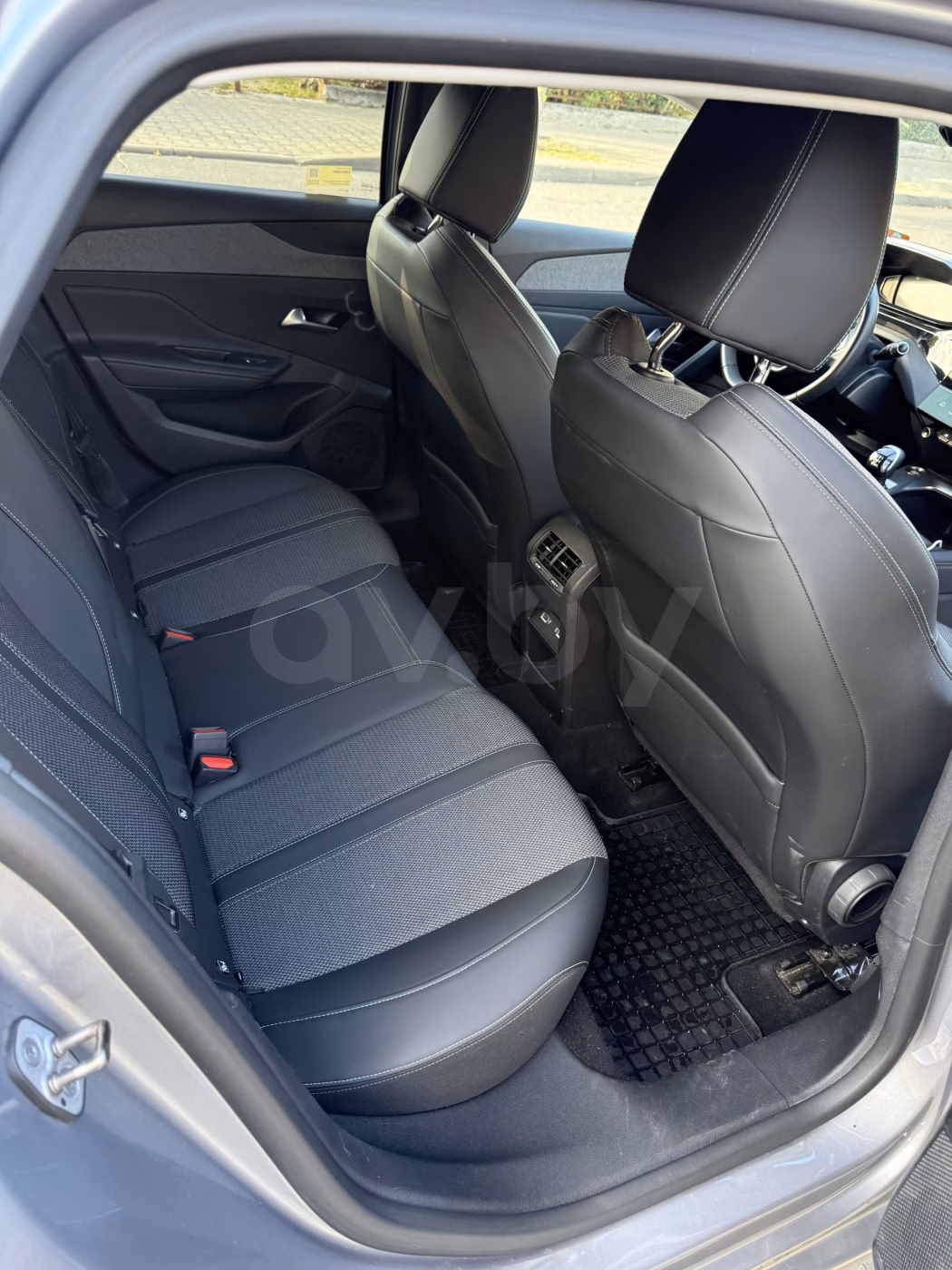 Peugeot 308 фото 8