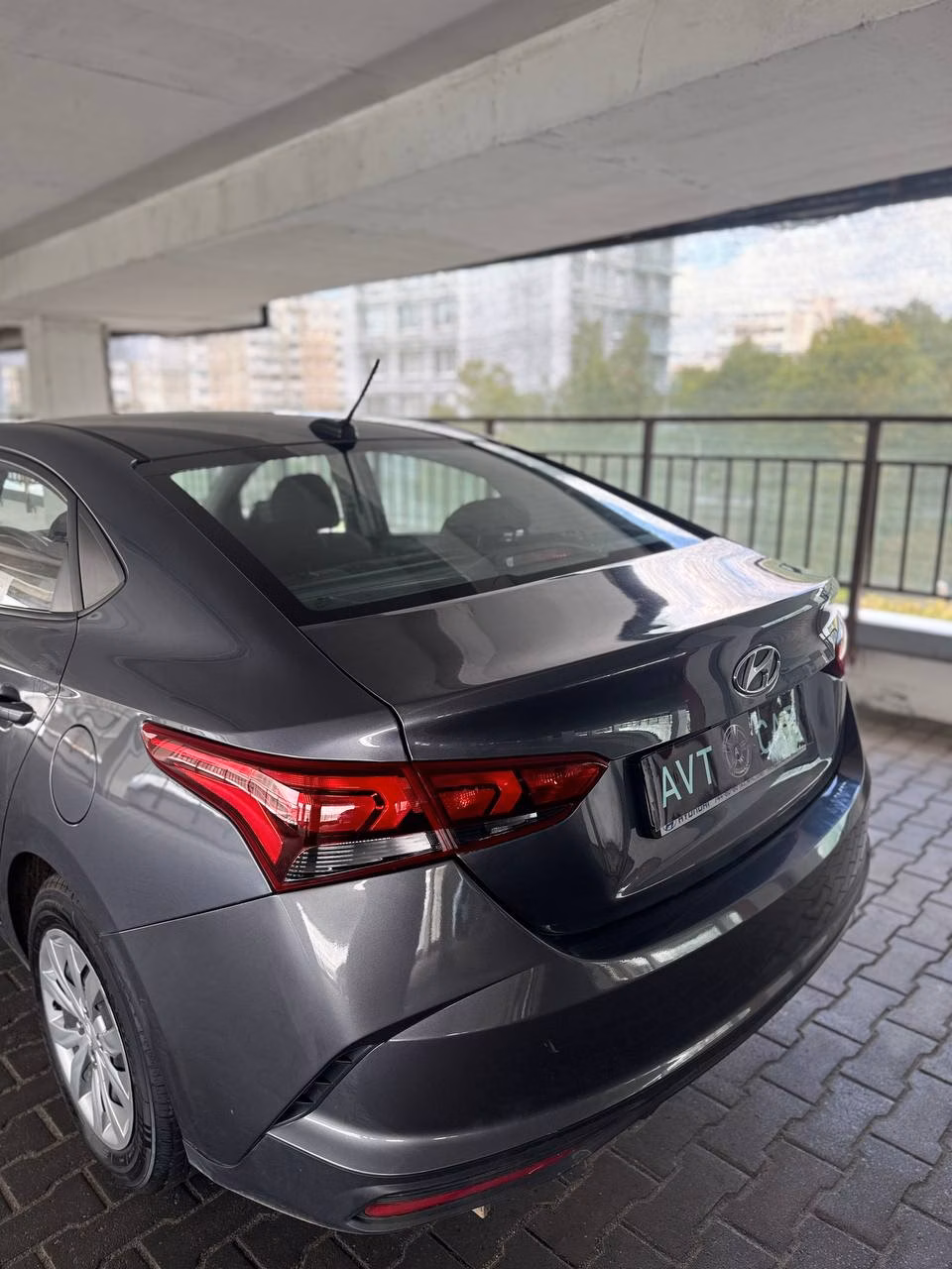 Hyundai Accent фото 5