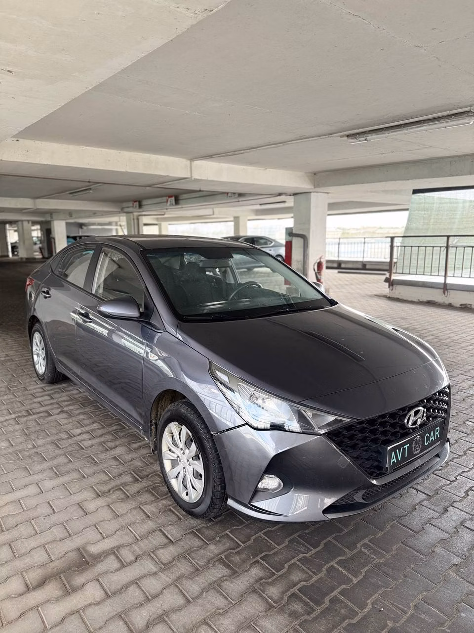 Hyundai Accent фото 9