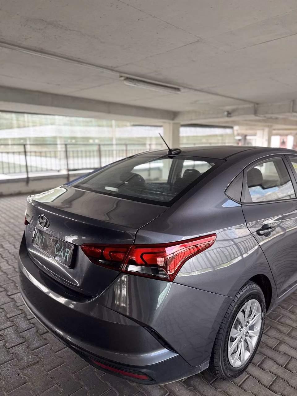 Hyundai Accent фото 8