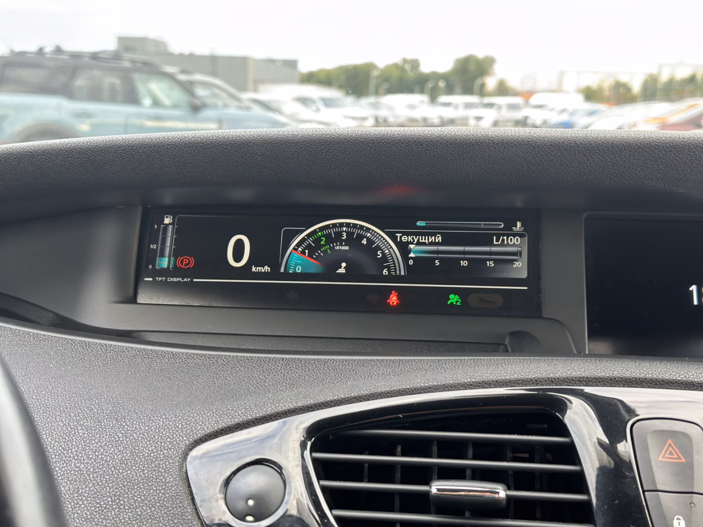 Renault Grand Scenic фото 18