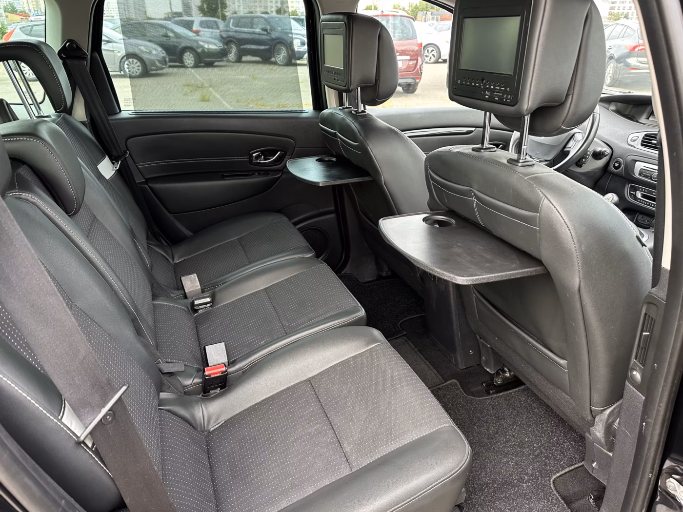 Renault Grand Scenic фото 11