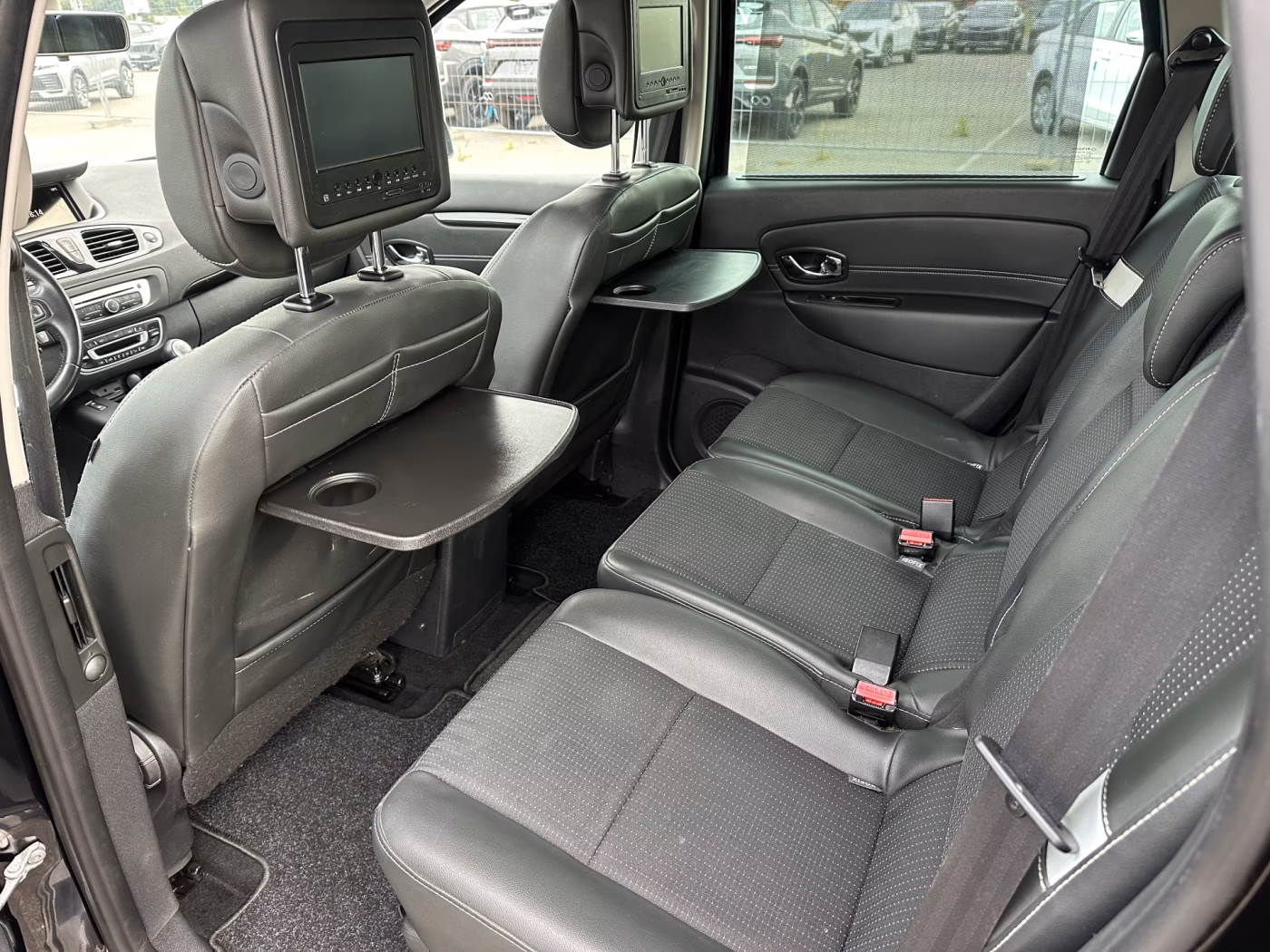 Renault Grand Scenic фото 9