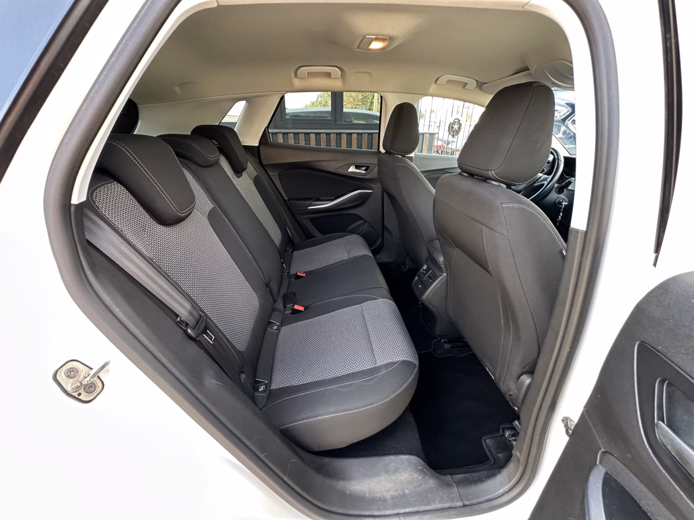 Opel Grandland X фото 15