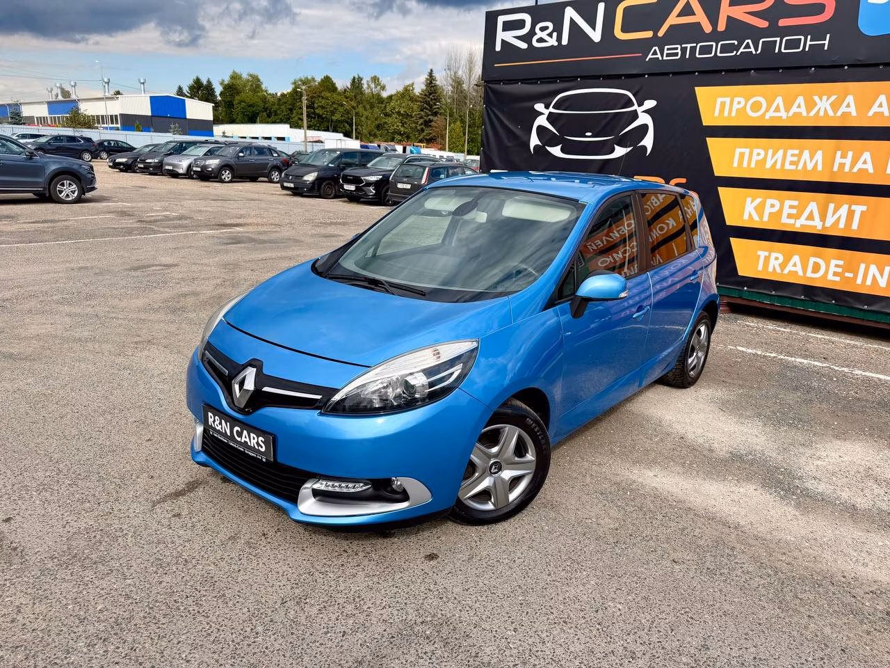 Renault Scenic фото 11