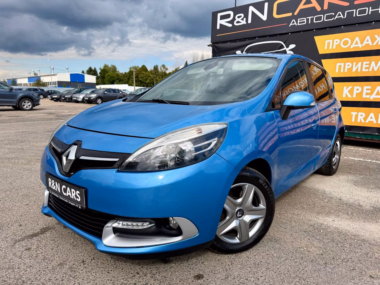 Renault Scenic фото 10