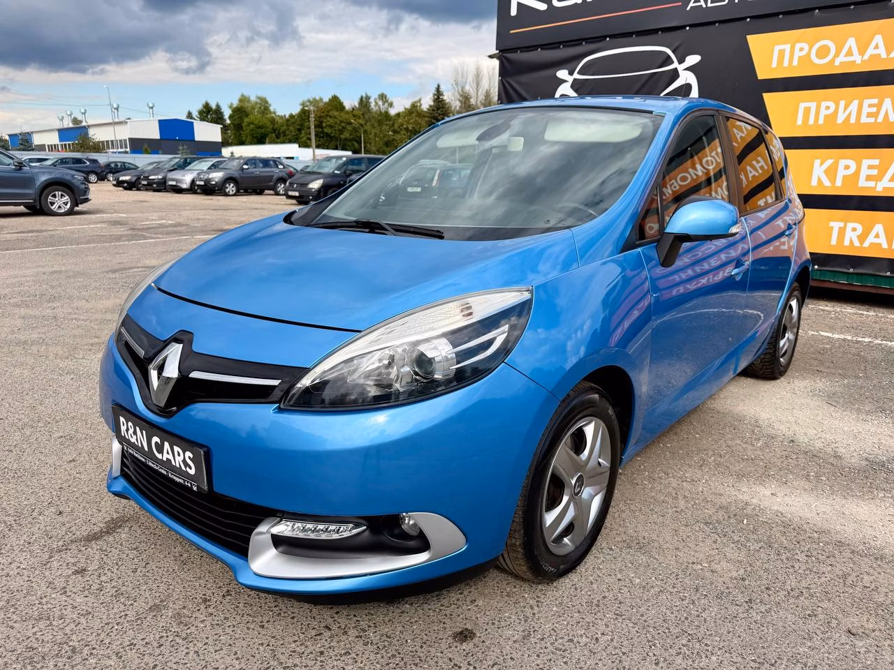 Renault Scenic фото 12