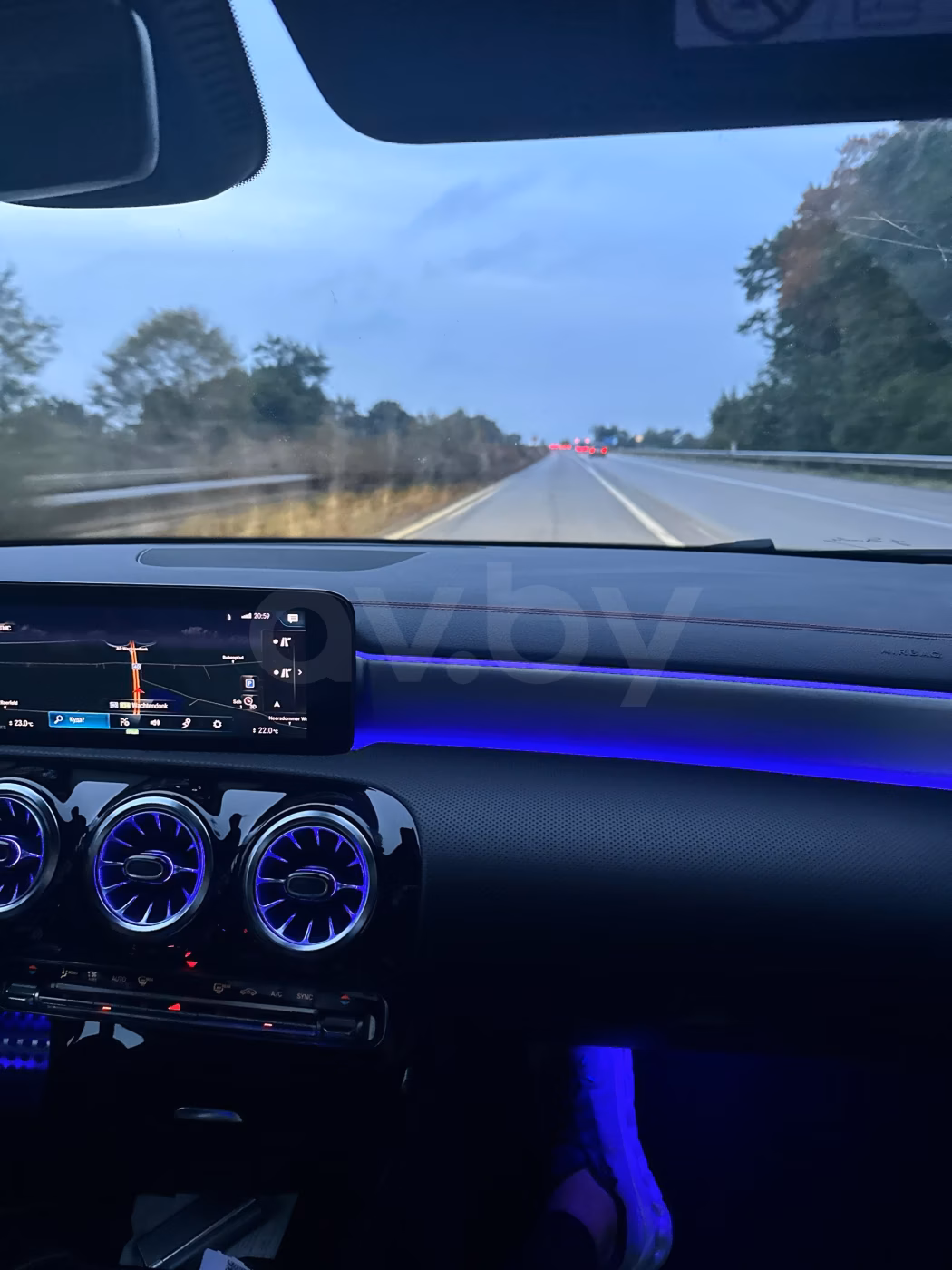 Mercedes-Benz CLA фото 13