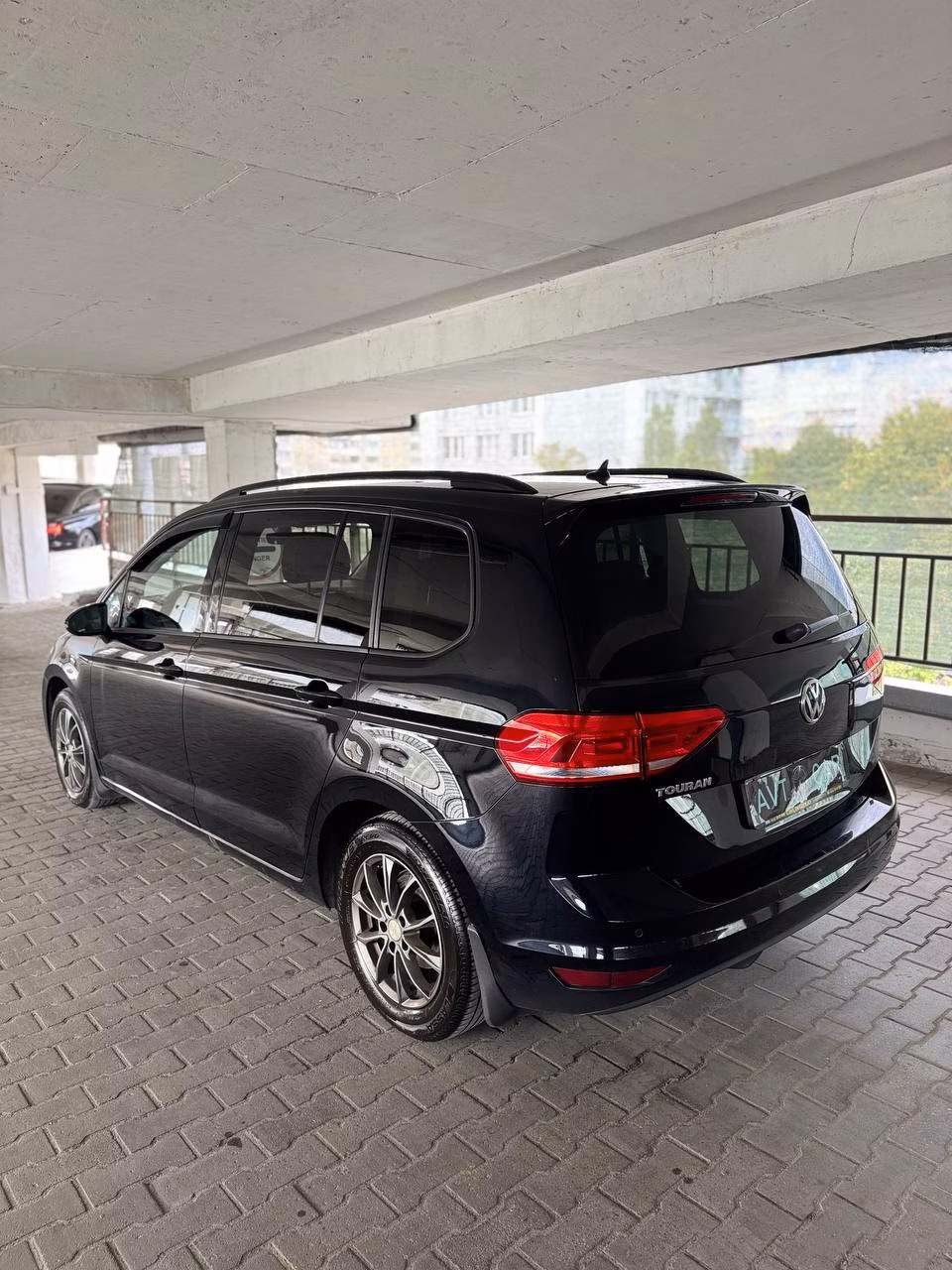 Volkswagen Touran фото 4