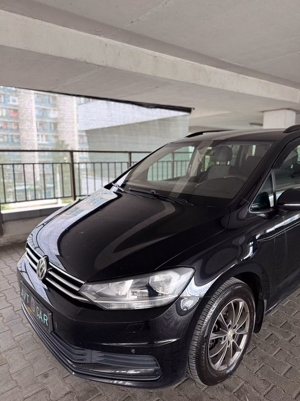 Volkswagen Touran фото 2