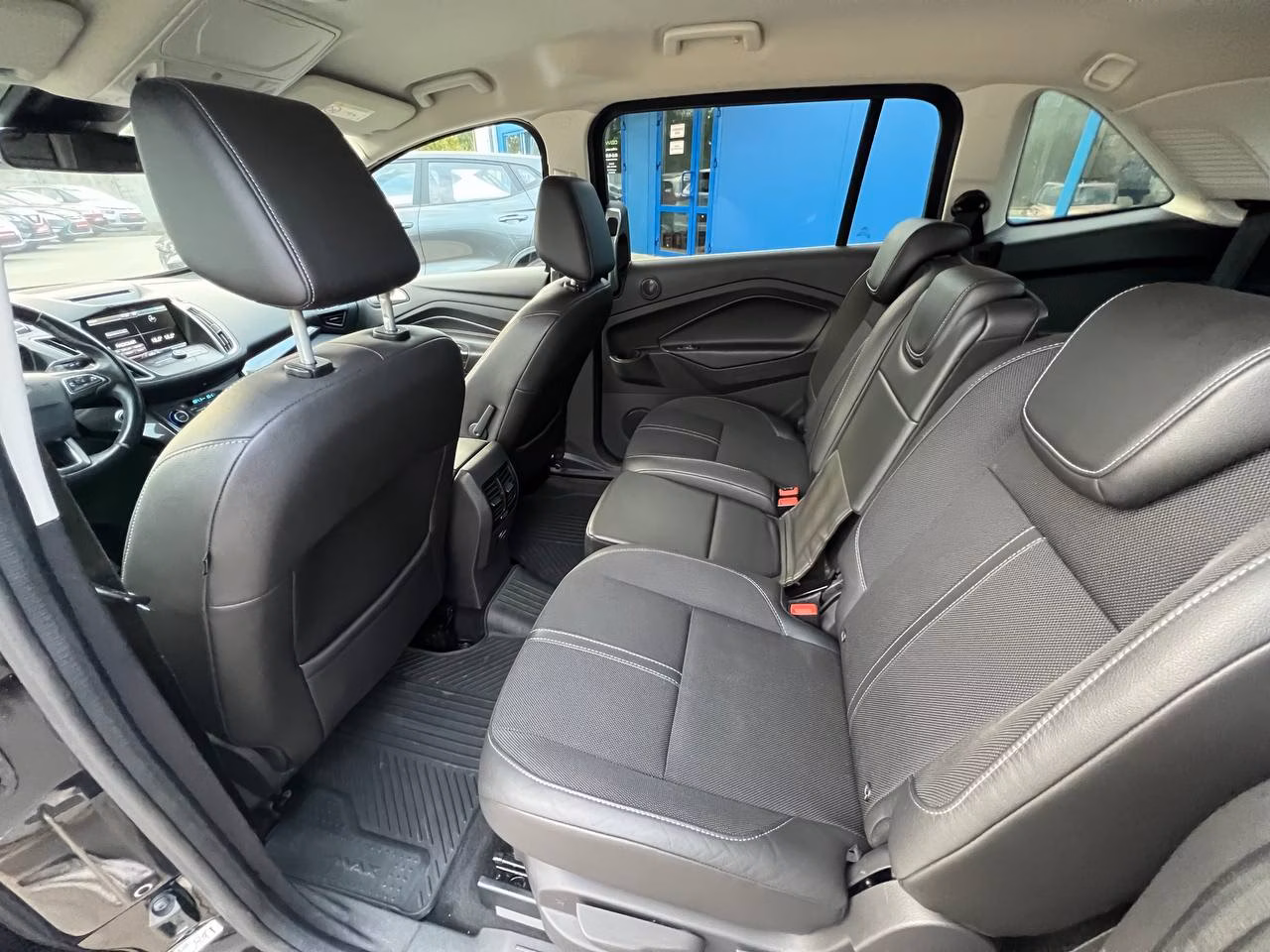 Ford Grand C-Max фото 16