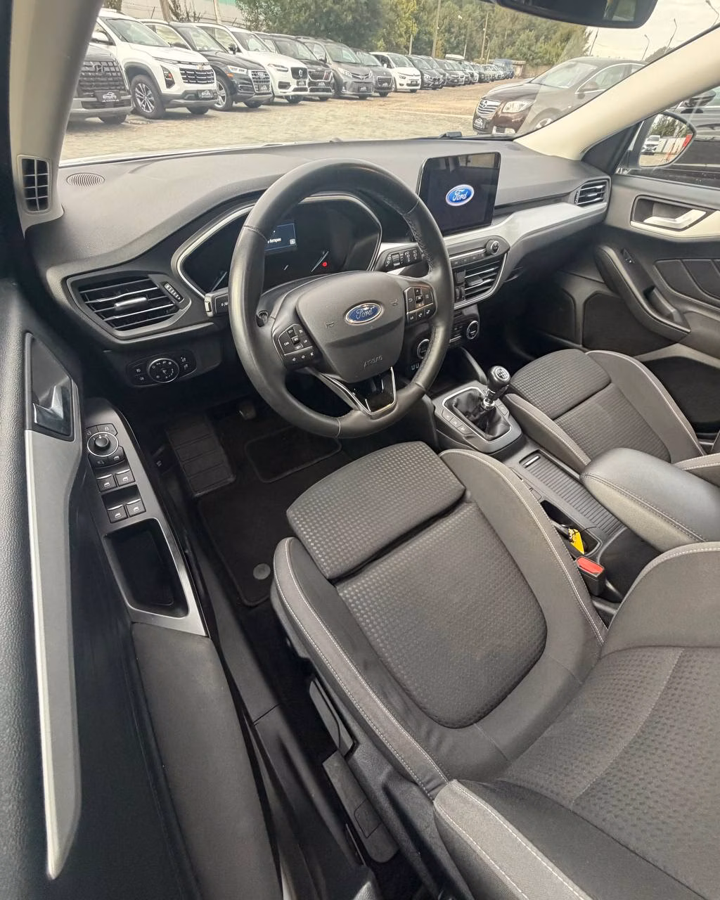Ford Focus фото 9