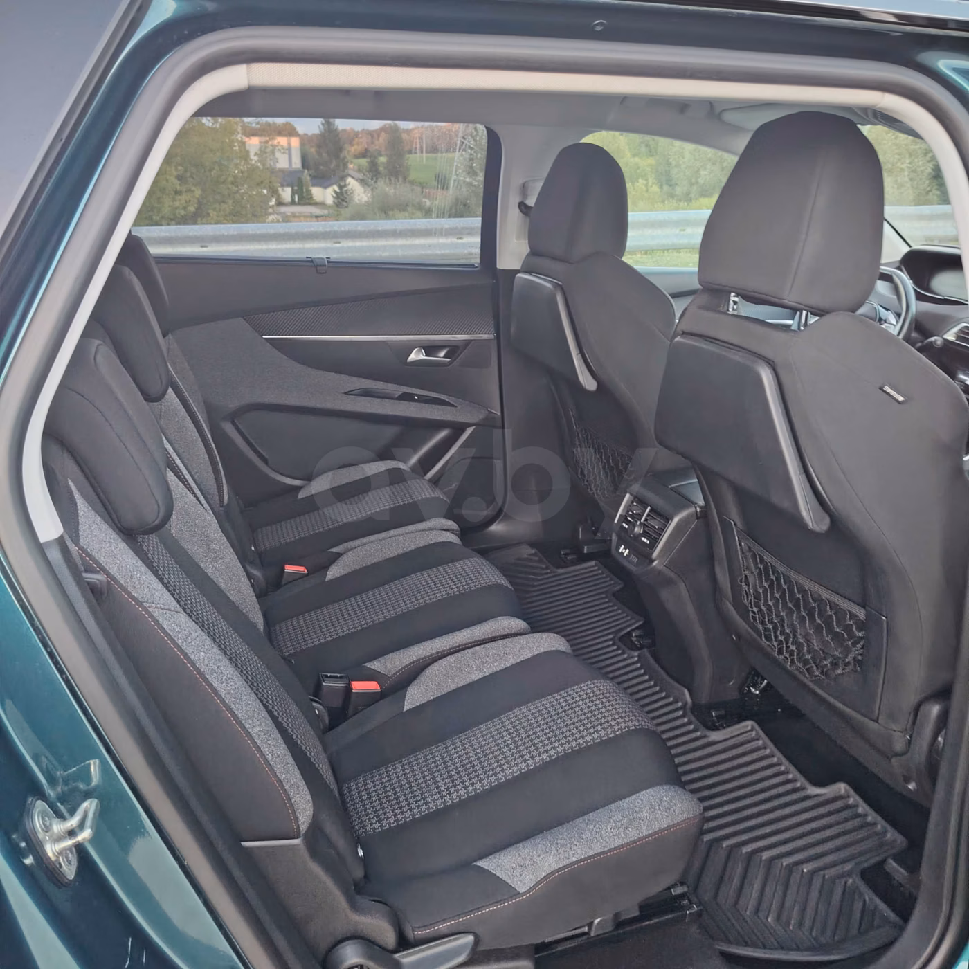 Peugeot 5008 фото 9