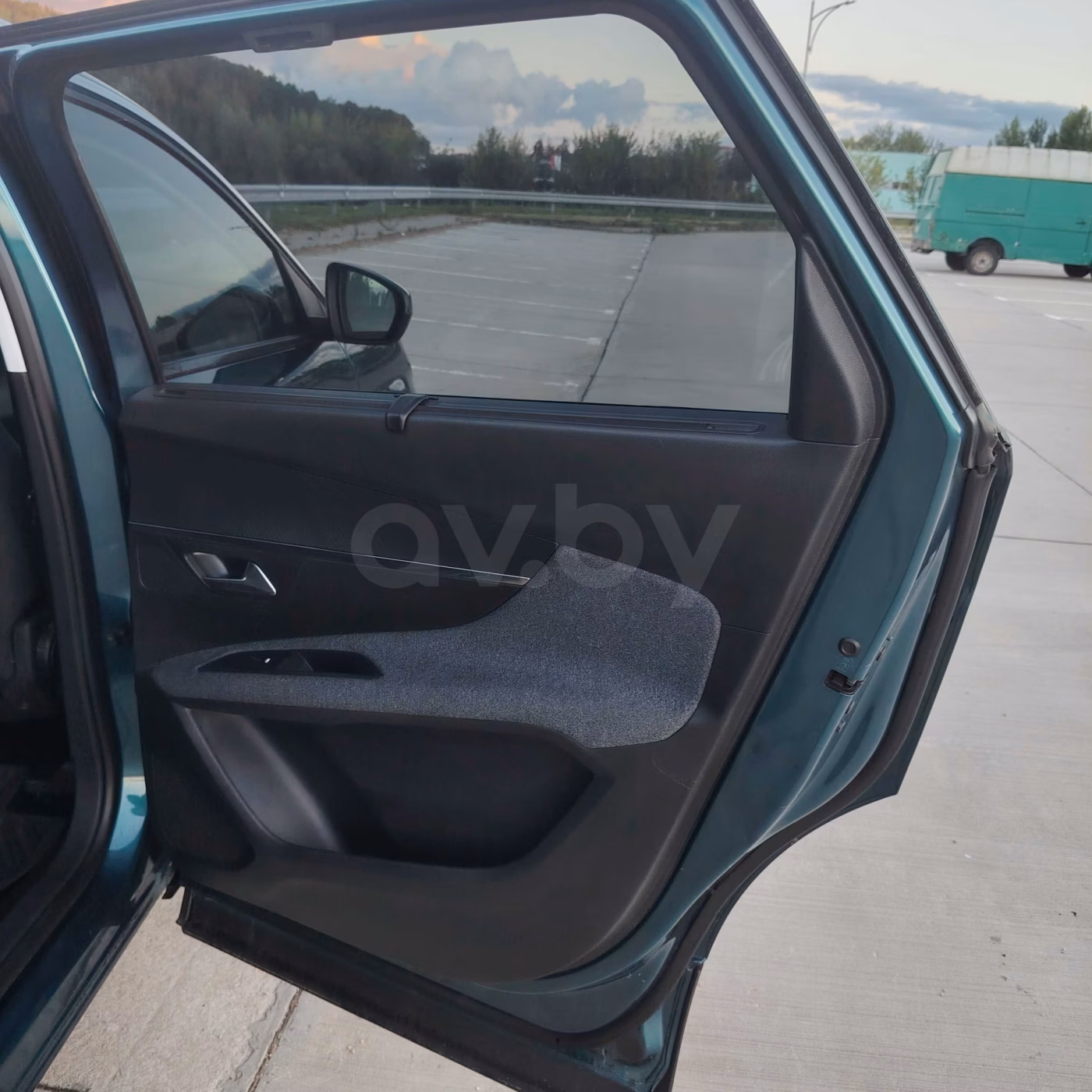 Peugeot 5008 фото 8