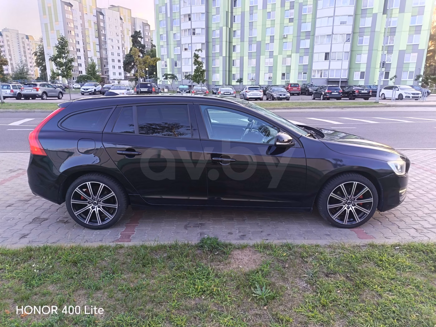 Volvo V60 фото 4
