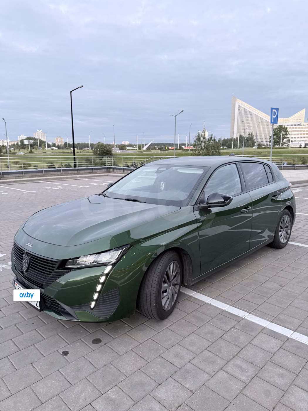 Peugeot 308 фото 11