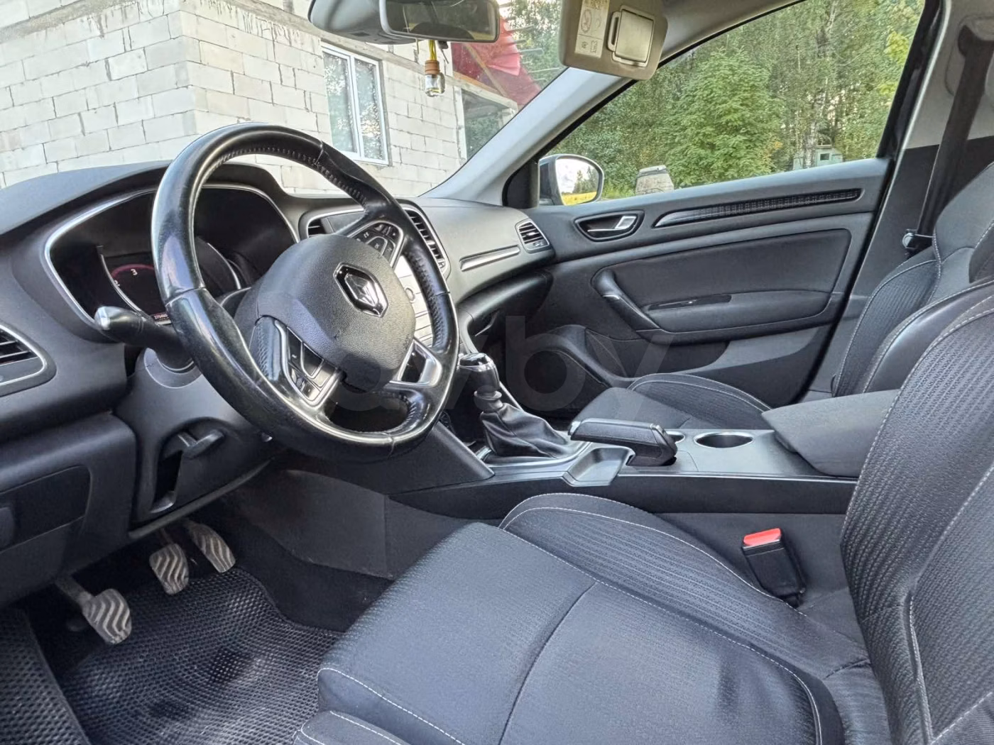 Renault Megane фото 10
