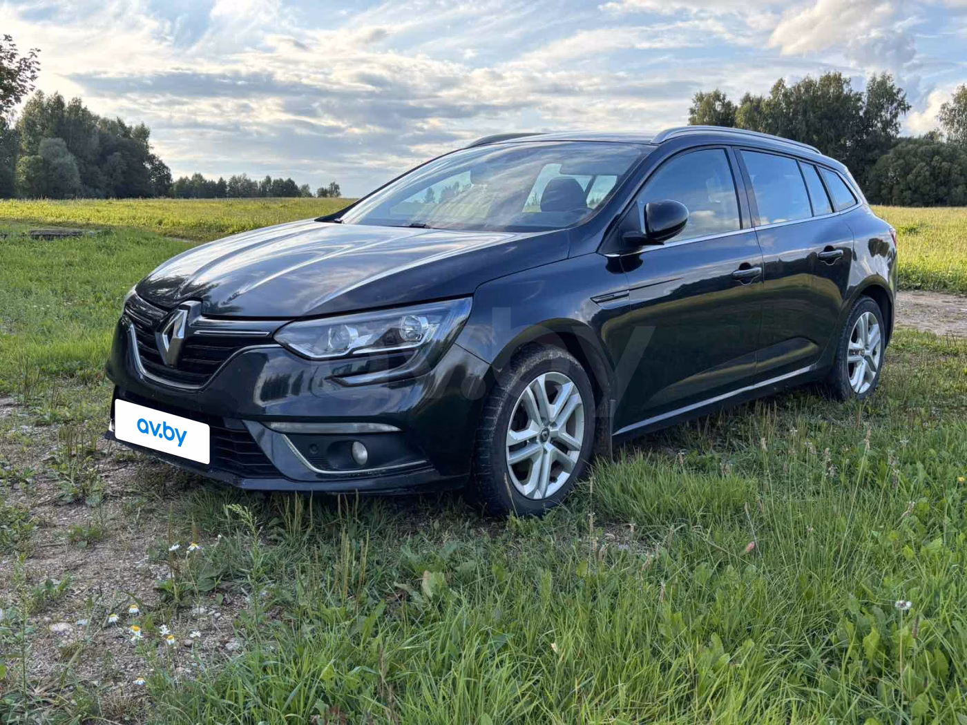 Renault Megane фото 2
