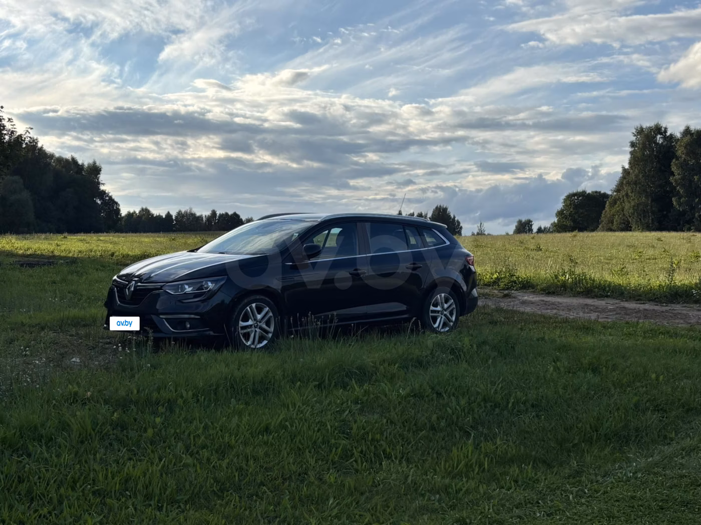 Renault Megane фото 9