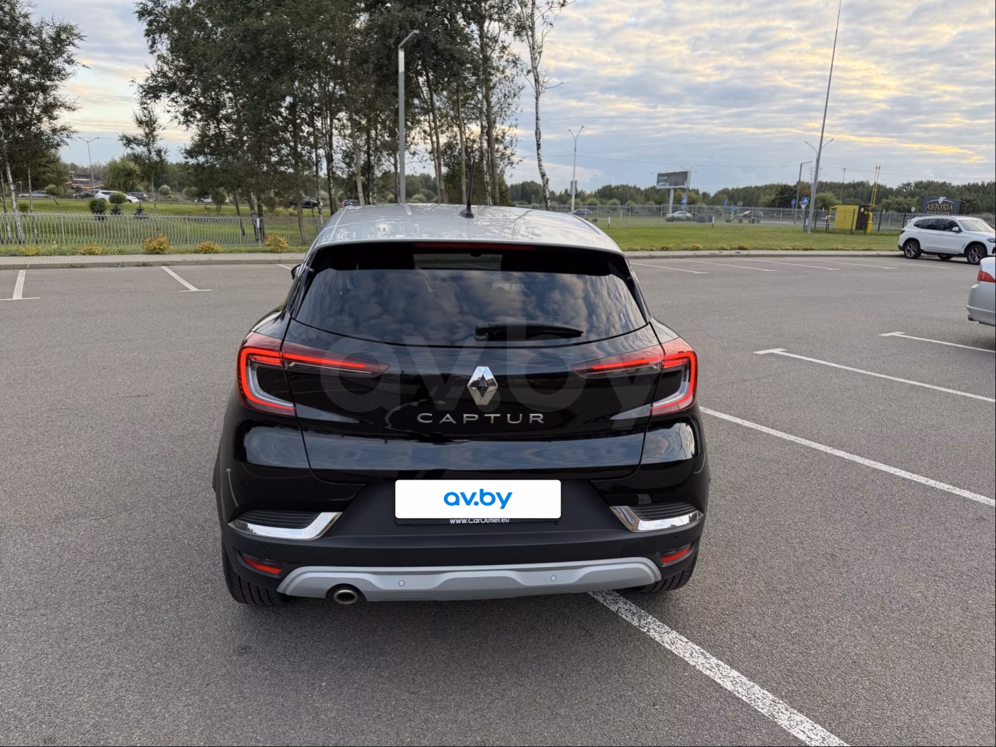 Renault Captur фото 14