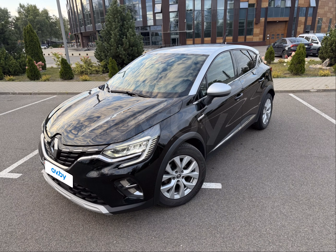 Renault Captur фото 3