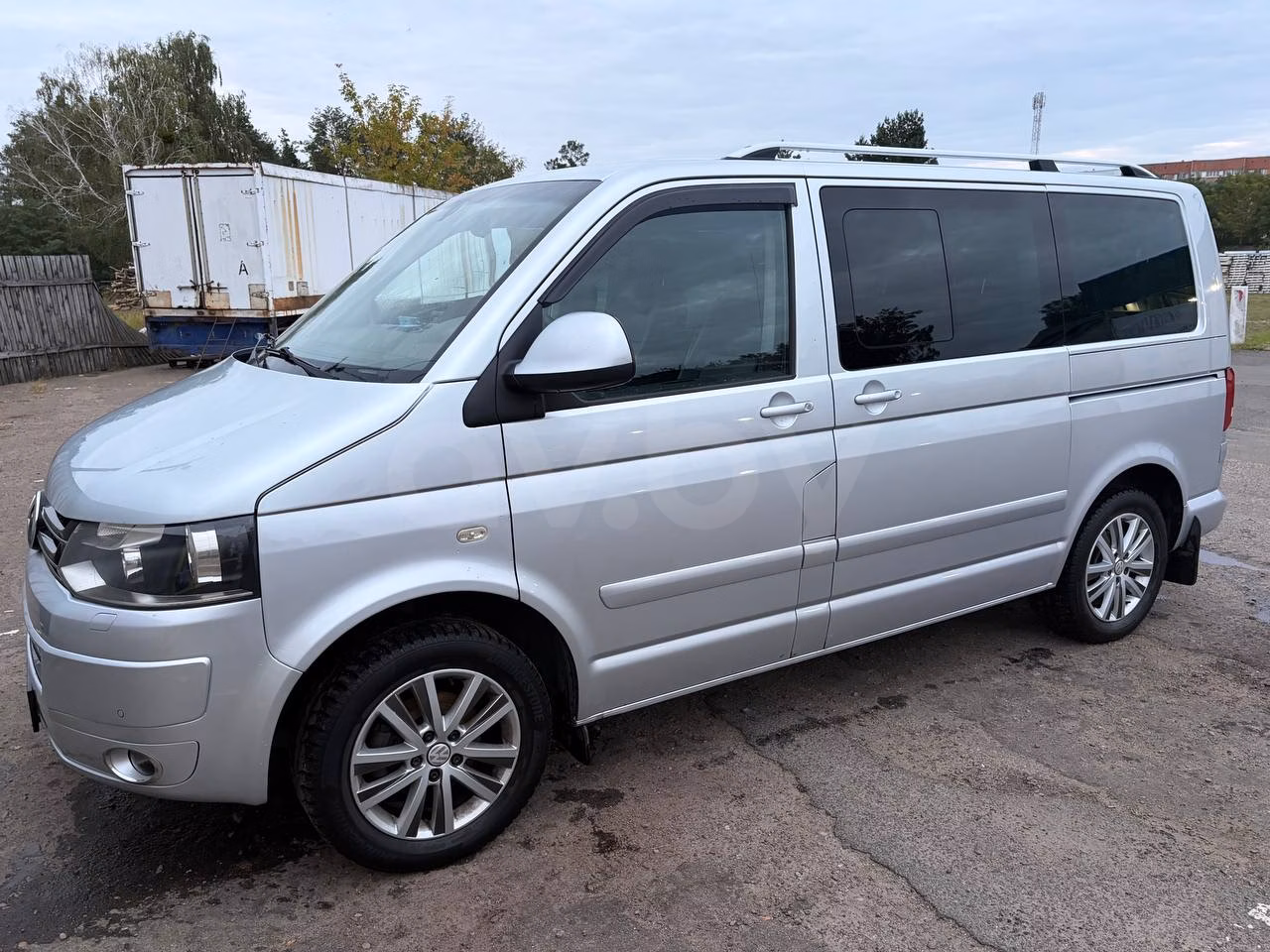 Volkswagen Caravelle фото 2