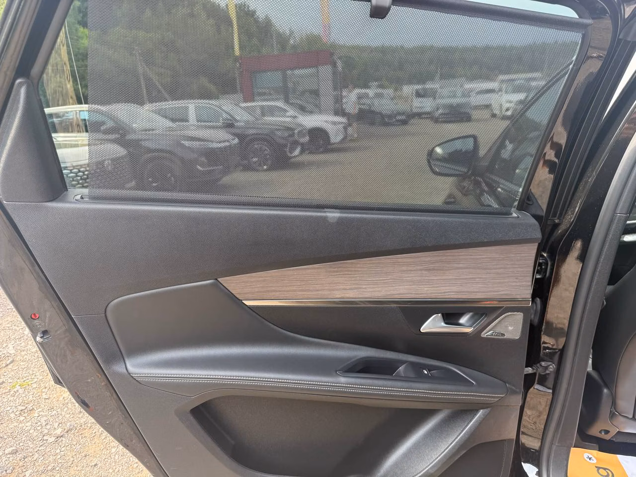 Peugeot 5008 фото 18