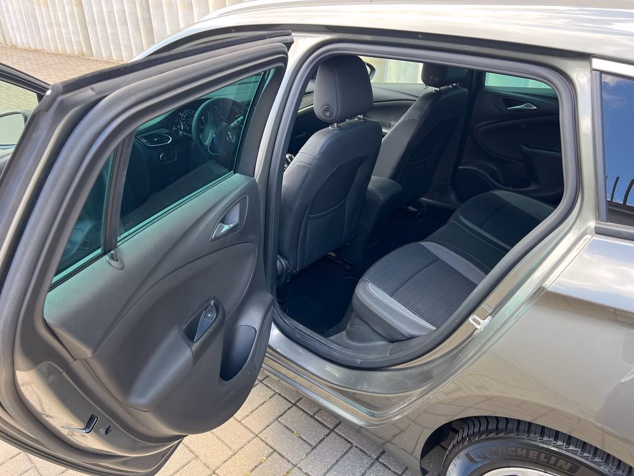 Opel Astra фото 16