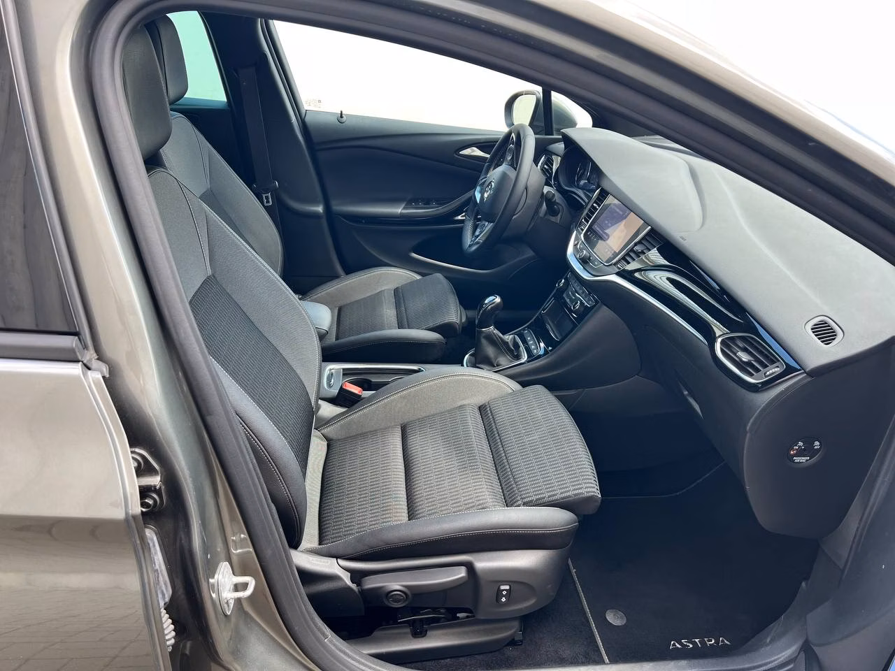 Opel Astra фото 12