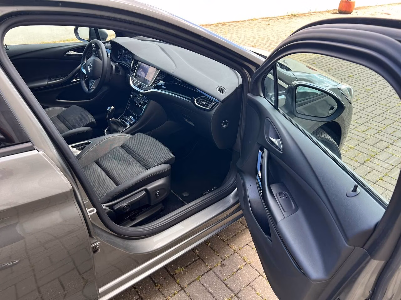 Opel Astra фото 11