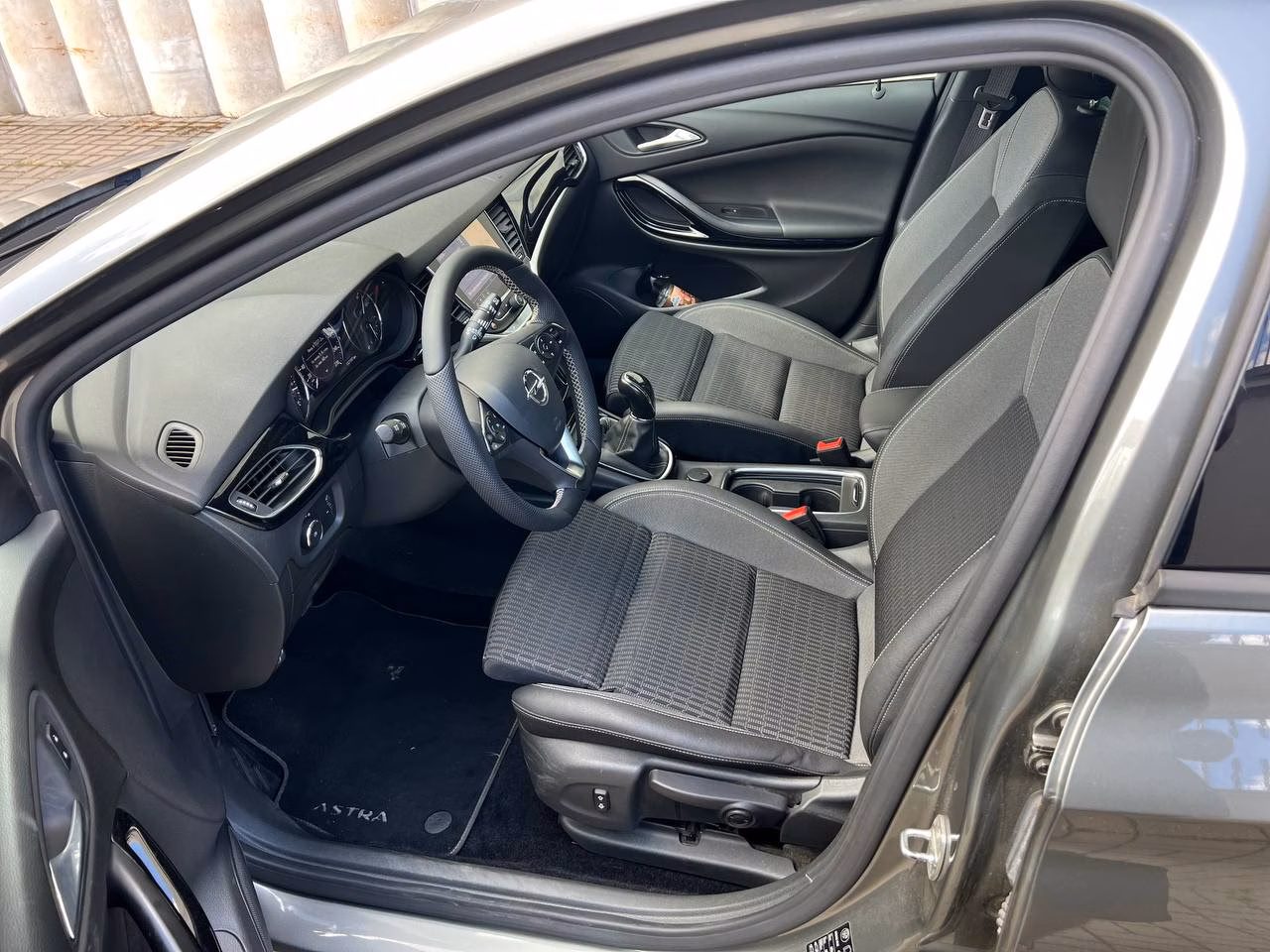 Opel Astra фото 18
