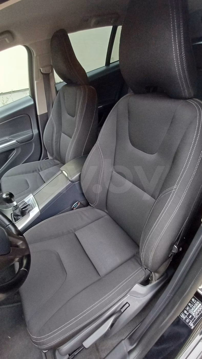 Volvo V60 фото 8