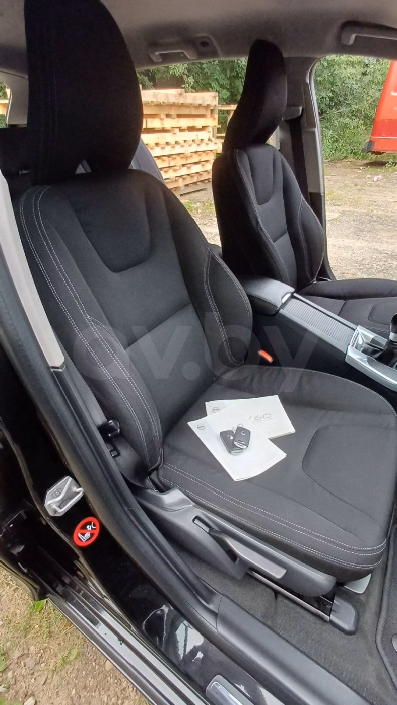 Volvo V60 фото 7