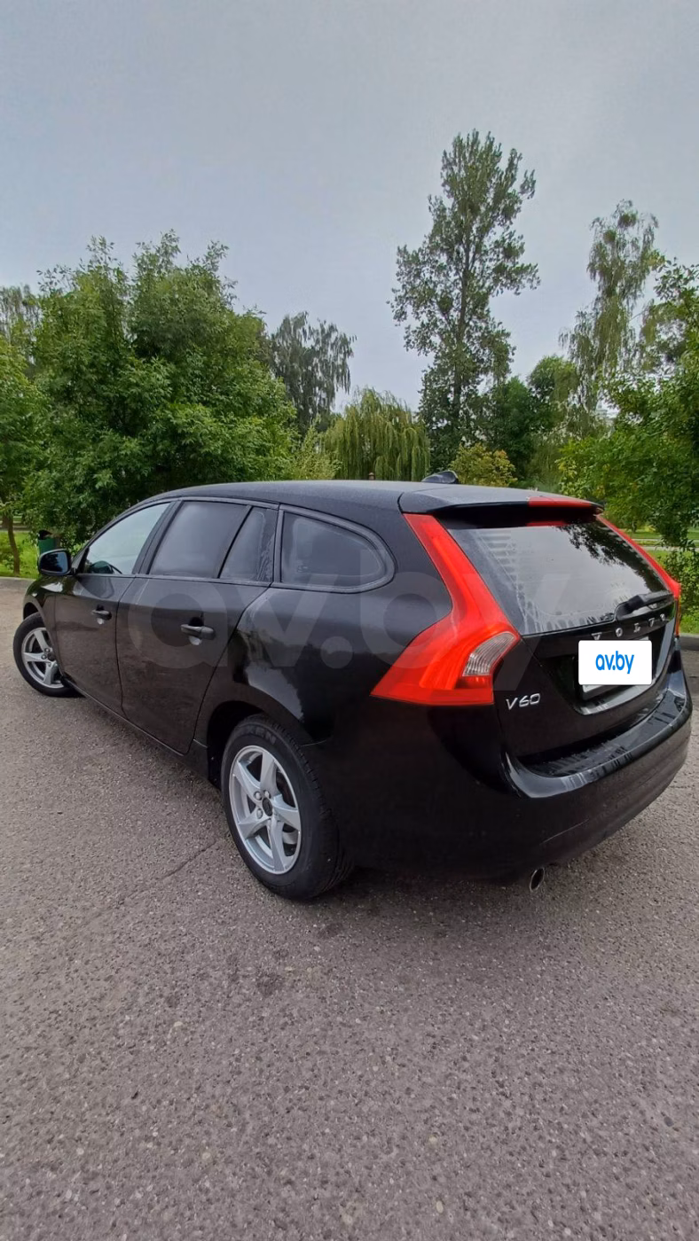 Volvo V60 фото 3