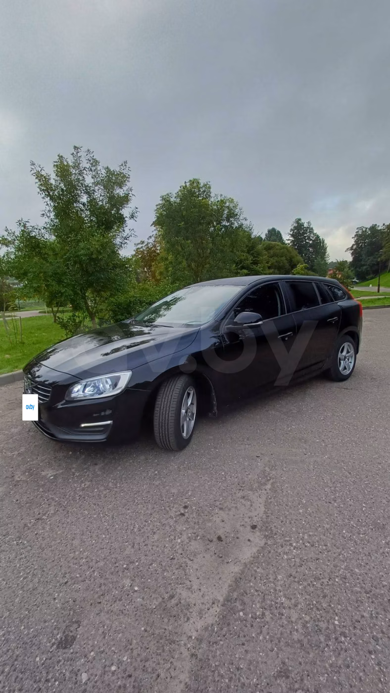 Volvo V60 фото 2