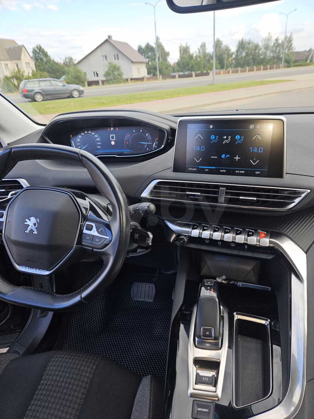 Peugeot 5008 фото 4