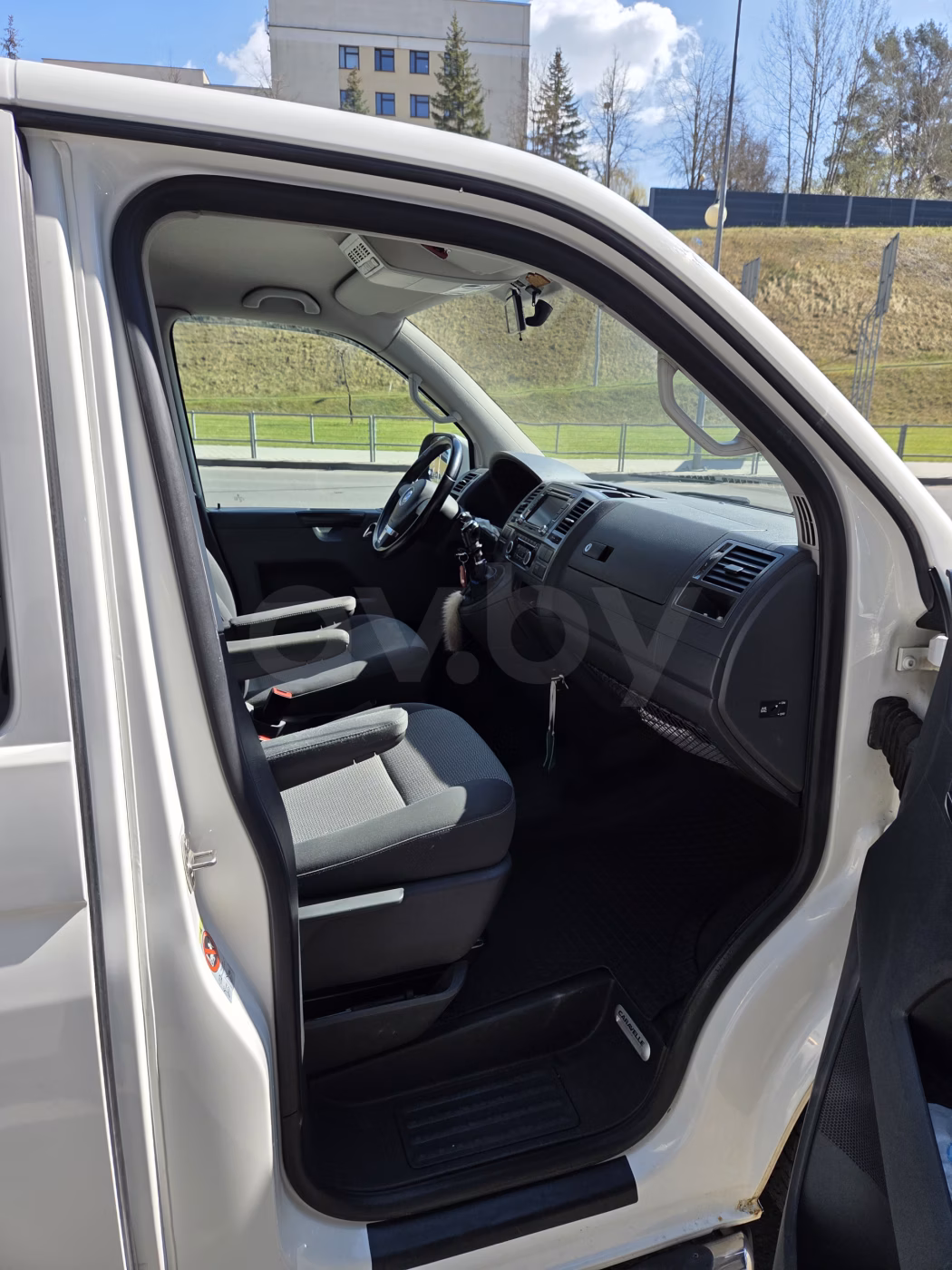 Volkswagen Caravelle фото 4