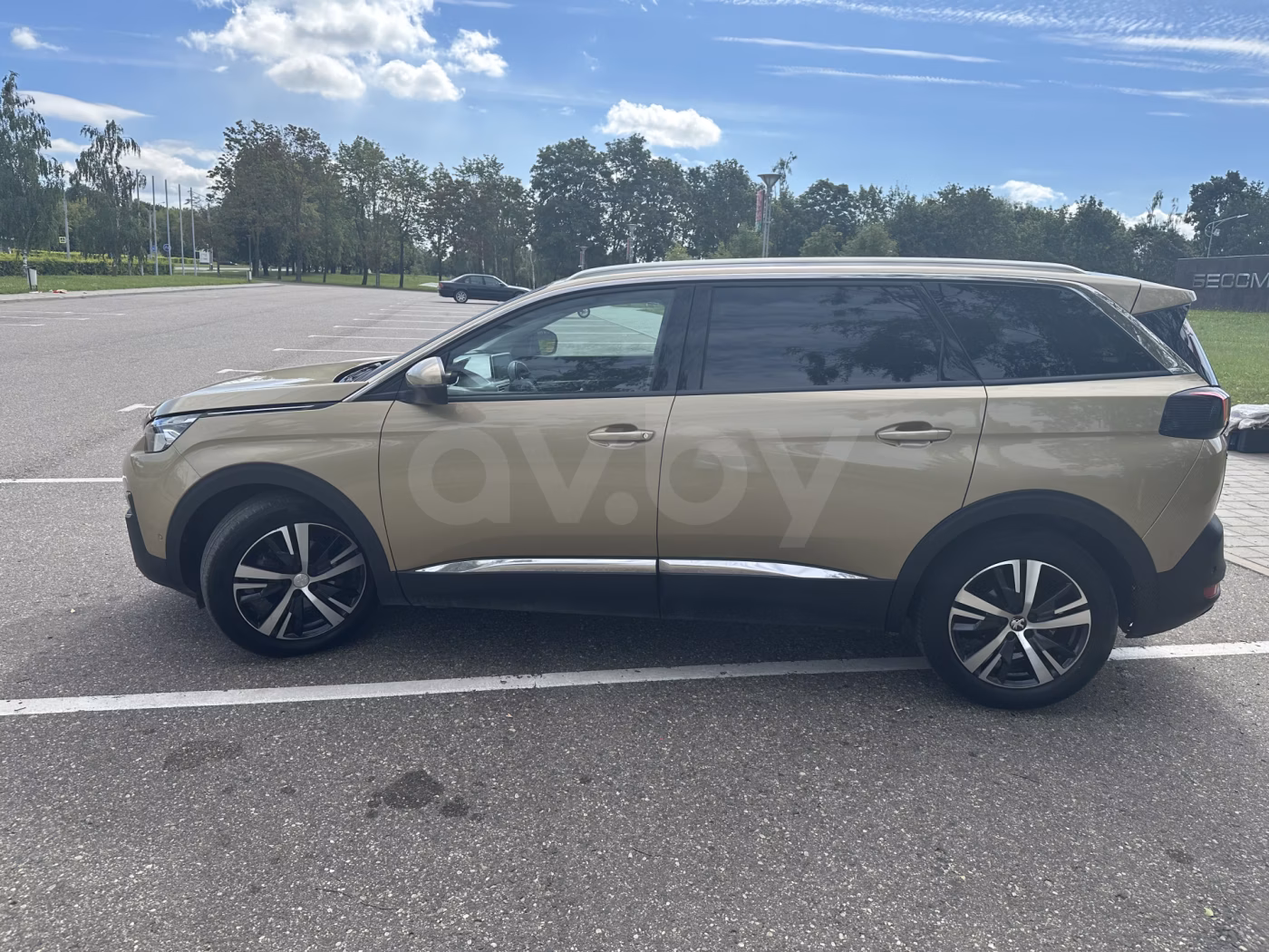 Peugeot 5008 фото 6